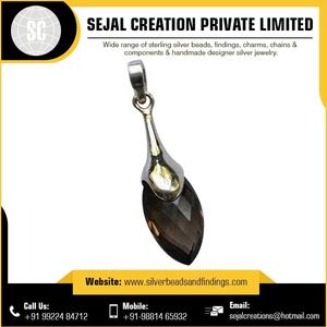 Pendentif en argent sterling plaqué or de style punk de haute qualité avec pierres précieuses, diamant taillé princesse, fournisseur indien en gros à bas prix - Product Image 4