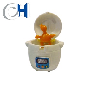 Cápsula de plástico Multicolor de 4cm - Product Image 2