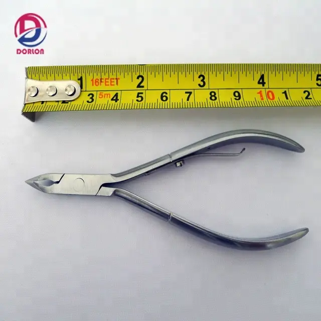 Hot Nippers /cheap nail nippers In Artificial Leather Kit