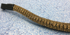 Banda Frontal de Cuero Dorado de Cinco Filas para Caballos, Diseño Elegante y Duradero para Comodidad y Estilo - Product Image 3