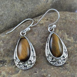 ต่างหูเงินแท้ 925 ประดับด้วยหินตาเสือธรรมชาติจากอิสราเอล รูปทรงลูกแพร์ งานแฮนด์เมด สำหรับผู้หญิง - Product Image 1