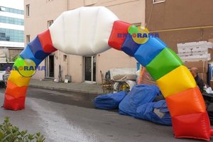 Arche gonflable colorée de ballon de 8 mètres pour annoncer des gonflables durables et accrocheurs - Product Image 2