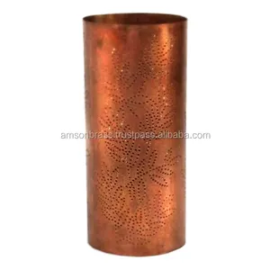 Acabados de cobre Diseño perforado punteado Portavelas votivo Diseño clásico Portavelas Metal de alta calidad - Product Image 1