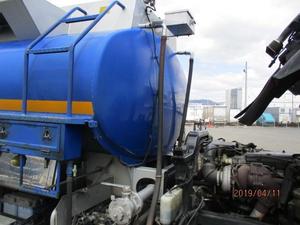 Camión Cisterna de Combustible ISUZU Usado de Segunda Mano al por Mayor de Japón en Venta - Product Image 3