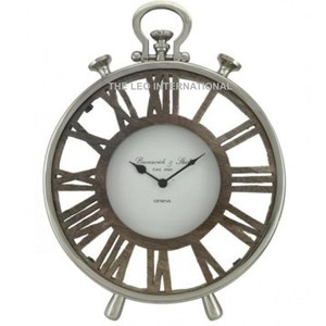 Horloge de table à lettres romaines en bois meilleure vente horloge de table à lettres romaines en bois dernière conception horloge de bureau à lettres romaines en bois - Product Image 1