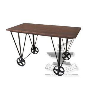 Table à manger industrielle en bois massif et en fer pour la construction, utilisation extérieure du salon et du restaurant scolaire - Product Image 1