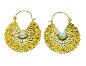 Pendientes de aro de latón de estilo bohemio al por mayor joyería de piedra lunar arcoíris - Product Image 1