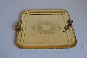 Bandeja rectangular de acero inoxidable caliente con asas doradas Bandeja de servicio de metal pulido brillante decorativa para uso en bodas y hogares - Product Image 6
