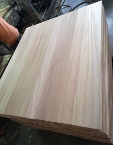 Marches d'escalier en bois lamellé-collé massif et durable, résistant aux taches, produit en bois pour escaliers - Product Image 5