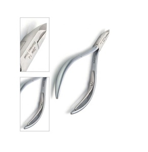 Cortacutículas profesional estilo Nghia modelo D-01 con mandíbulas de 12-14-16 mm y cortaúñas de mandíbula completa extra afilado, hecho con acero japonés por LCI - Product Image 4