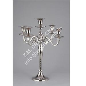 Bougeoir moderne en métal argenté avec support votif en cristal antique pour lampe à thé Article de décoration pour la maison tendance en vente - Product Image 1