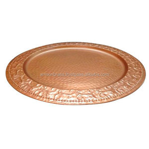 Assiette de présentation en métal et fer Assiette de vaisselle à bordure pointillée Forme ronde de la plus grande qualité sous l'assiette du meilleur exportateur en Inde - Product Image 5