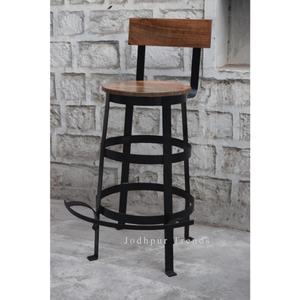 Tabouret de Bar Haut Style Moderne Antique Nouveau Rembourré Bois Métal Repose-Pieds Cuisine Extérieure Salle à Manger Chambre Salle de Bain Salon Utilisation - Product Image 1