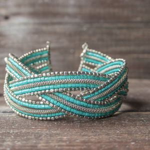 สร้อยข้อมือแฟชั่นโบฮีเมียนทอมือปรับได้ - Product Image 1