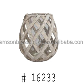 Ensemble de 2 bougeoirs en métal de style français - Product Image 6