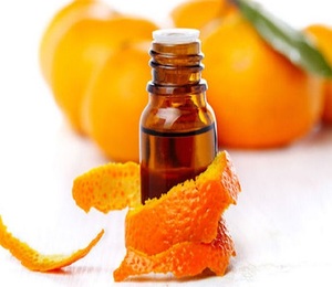 Bulk Supplier of <b>Orange</b> <b>Oil</b> From India - Product Image 1