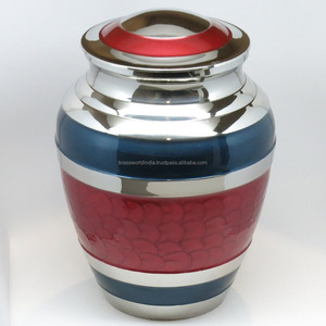 Royal Green American Style Cremation Urn Brassworld Suministros funerarios de la India - Product Image 4