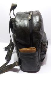 Sac à dos de voyage en cuir véritable durable Sac multi-compartiments avec bretelles réglables pour une utilisation quotidienne et extérieure - Product Image 6