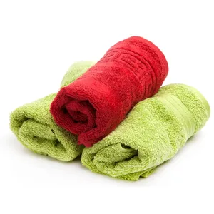Proveedor en India Juegos de toallas de mano personalizados en hermosos tejidos y hermosos diseños con algodón de la mejor calidad para las vacaciones ....