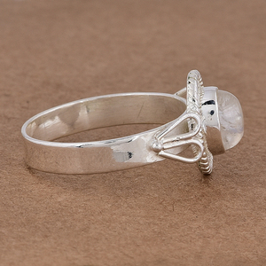 5X7mm Oval Plain Rainbow Moonstone Gemstone Sólido 925 Anillo de plata esterlina Joyería hecha a mano para aniversario de bodas para mujeres. - Product Image 3