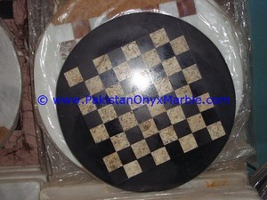 Magnifique jeu d'échecs en marbre, plateau de jeu de dames, noir et marbre fossile de Coréla - Product Image 5