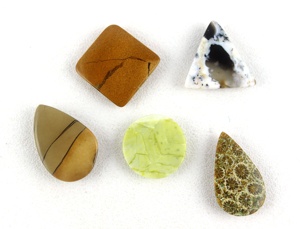 หลายรูปร่างที่น่าสนใจธรรมชาติ Mookite จัสเปอร์โอปอลเรียบ Cabochon ทําเครื่องประดับกลับขายส่ง - Product Image 2