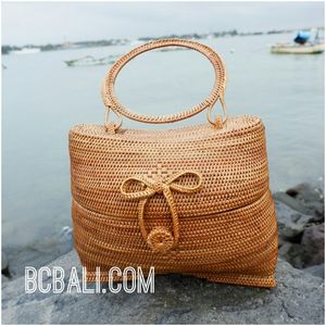 <b>Tote</b> Handbags Unique Design and Shape Original Classic Style Natural Rattan Handwoven Bali <b>Beach</b> <b>Bag</b> Export Quality - Product Image 3