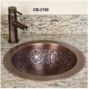 Lavabo de baño de cobre con diseño floral en relieve - Product Image 1