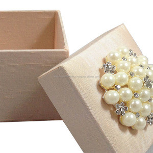 พู่ผ้าไหมประดับหรูหราพร้อมฝาปิดกล่องของขวัญผ้าไหม - Product Image 6