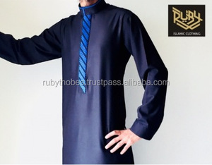 Robe abaya pour hommes de style ethnique d'été de Dubaï Taille libre Thobe en coton polyester soie approvisionnement en gros vêtements traditionnels musulmans - Product Image 1