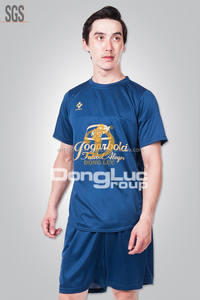 Camiseta de fútbol de secado rápido transpirable de poliéster 100% de alta calidad personalizada traje de jugador de fútbol profesional ropa de uniforme de moda - Product Image 4