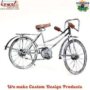 โมเดลจักรยานวินเทจทำมือจากเหล็กดัดสีเงิน สำหรับตกแต่งบ้าน ของประดับบนโต๊ะ และไอเดียของขวัญสุดพิเศษ - Product Image 2