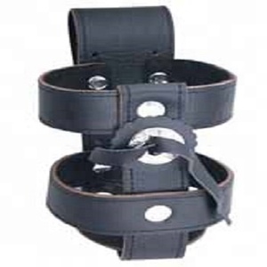 Refroidisseur classique en cuir véritable durable et porte-bière pour le camping avec sa conception d'étui durable - Product Image 1