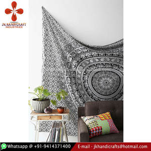 Tenture murale Mandala blanc Grand éléphant Mandala Tapisseries - Product Image 1
