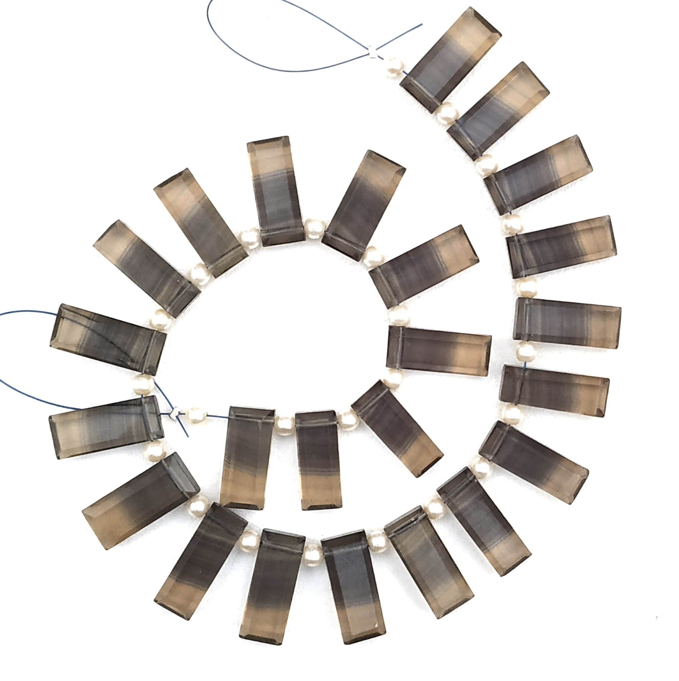 สีน้ำตาล