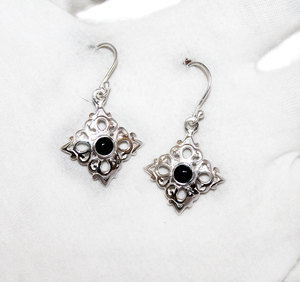 Boucles d'oreilles pendantes en argent sterling massif 925 faites à la main en onyx noir pour bijoux pour femmes | Vente en gros disponible - Product Image 4