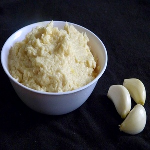 Direct Factory Price Seller for Garlic Pest Powder Flakes Clove Origin India Use for Cooking Food Processing Ingredients - Product Image 4