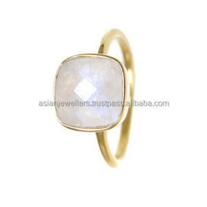 Anillo de piedra lunar arcoíris de Plata de Ley 925, joyería clásica hecha a mano chapada en oro Vermeil con hermoso Ajuste de bisel - Product Image 1