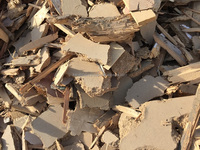 Déchets de bois / Déchets de bois mélangés déchiquetés en vrac pour le recyclage