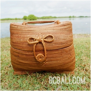 <b>Tote</b> Handbags Unique Design and Shape Original Classic Style Natural Rattan Handwoven Bali <b>Beach</b> <b>Bag</b> Export Quality - Product Image 1