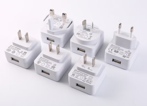 V dc adapter us to <span class=keywords><strong>uk</strong></span> 电源适配器 5 v wall plug usb 电源 100 V-240 V 班级月 en61558 - Product Image 2