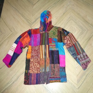 Multi colores acrílico lana Patchwork hombres cremallera sudaderas con capucha chaquetas de invierno al por mayor de La India - Product Image 1