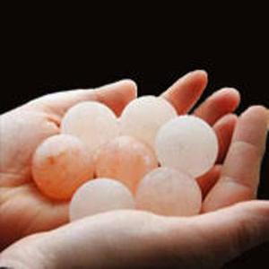 Boules de Massage au sel de l'Himalaya Matériau organique Fait à la main Blanchiment de la peau du corps Meilleures formes Emballage personnalisé Artisanat naturel Sian - Product Image 4