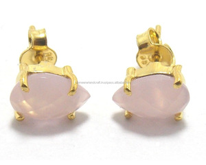 ต่างหูเม็ดเดี่ยวรูปลูกแพร์สีชมพูคาลเซโดนีนีทำด้วยมือชุบทองตัดเหลี่ยมเพชรพลอยทันสมัยของขวัญวันแต่งงาน/วันครบรอบสำหรับเธอ - Product Image 1