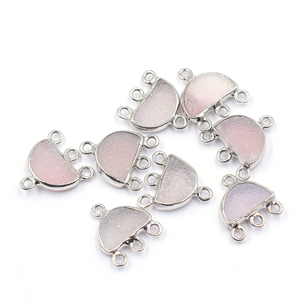 Conector de Plata de Ley 925 con Bisel Plateado, Forma de Media Esfera de Druzy Rosa, para Fabricación de Joyería Artesanal - Product Image 1