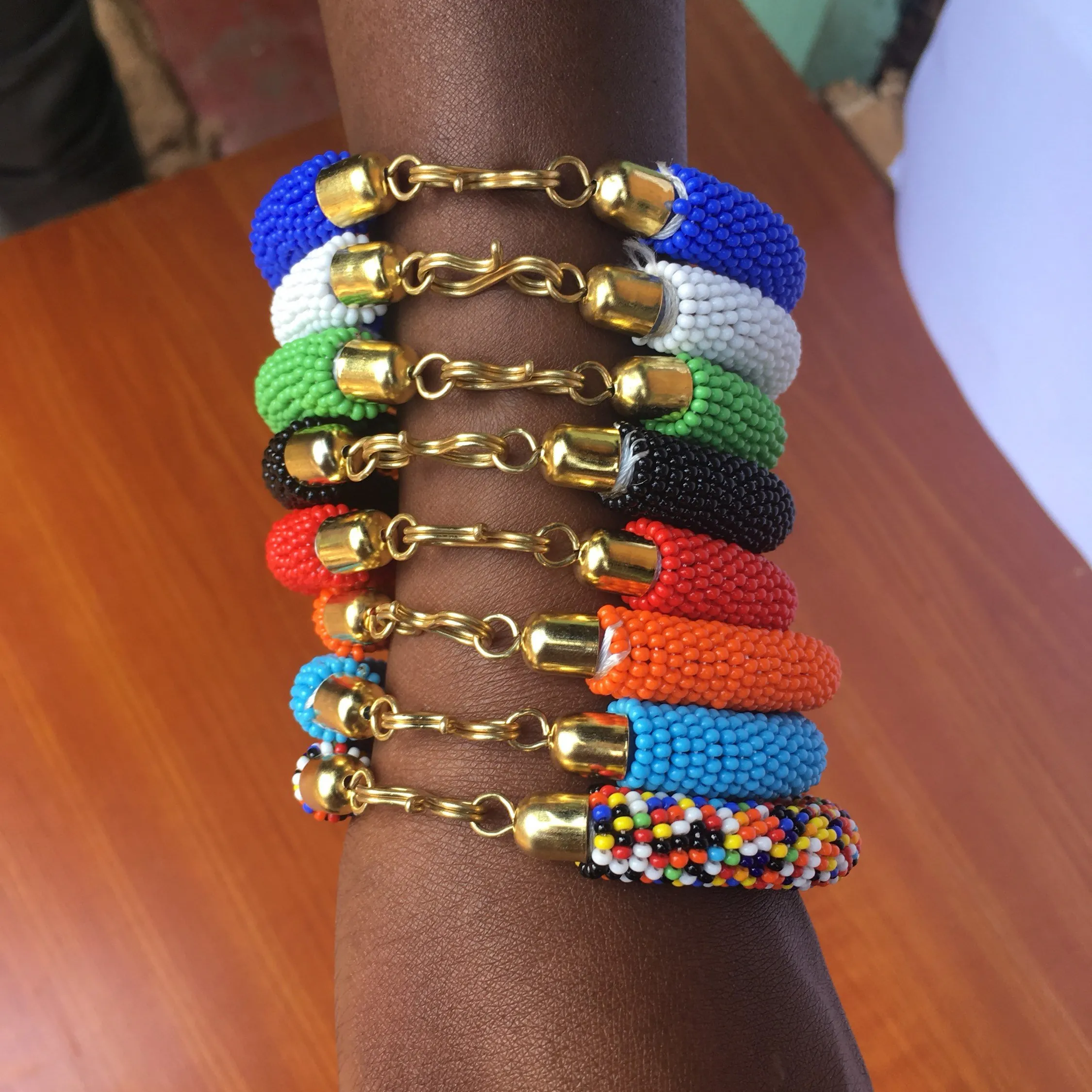 Bracelets africains perlés en acier inoxydable, bijoux de manga, inspiration Zulu, bijoux Maasai
