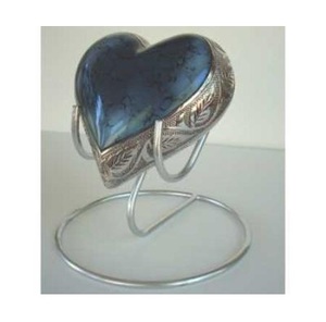 อนุสรณ์ทองคำขาวสีขาวมุกหัวใจแกะสลักพร้อมขาตั้งที่ระลึกสัตว์เลี้ยงโกศสำหรับงานศพขี้เถ้าโลหะทองเหลือง/อลูมิเนียม - Product Image 6