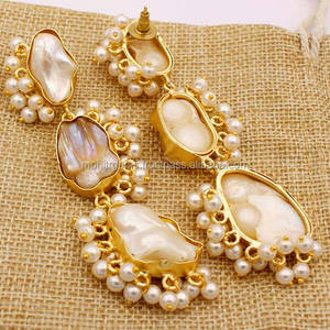 White Pebbles with Freshwater Pearls 3 Stone Pearls <b>Handmade</b> Beautiful Beccy Stud <b>Earrings</b> - Product Image 2