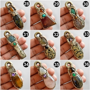 Vente en gros de collier pendentif en pierre d'argile polymère naturelle Labradorite en cristal avec breloques en diamant et perle - Product Image 5