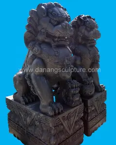 Prezzo diretto della fabbrica vietnamita marmo nero intagliato a mano statua cinese del cane di Lion Fu, cani foo, statua del cane Foo